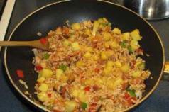 Riž z morskimi sadeži v kitajščini - recept s fotografijo Recept za riž z morskimi sadeži s sojo